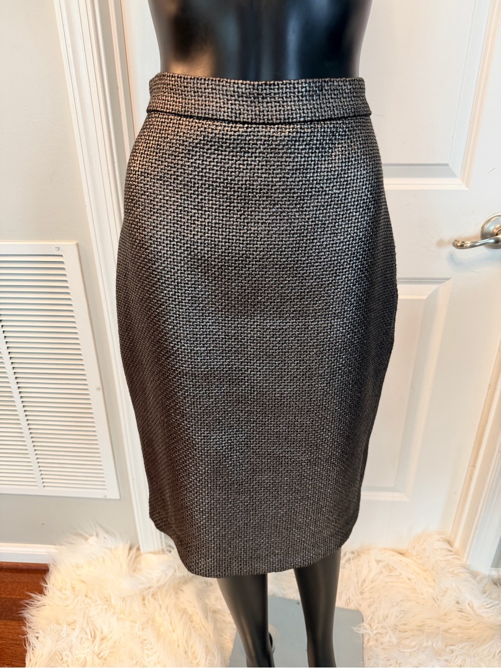 Banana Republic Gray Textured Pencil Skirt NWT 6